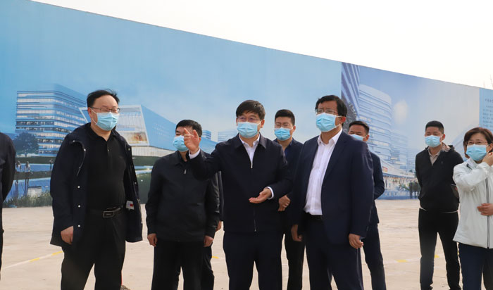 县委书记张团结调研重点项目建设情况