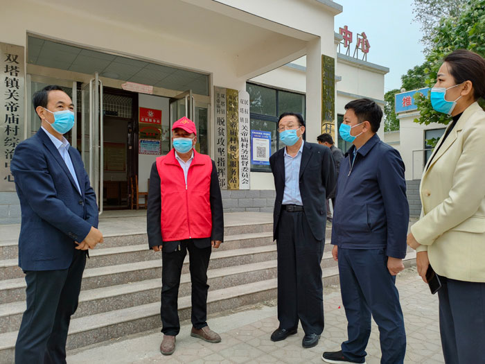 县领导李国栋	、韩德勇到双塔镇督导疫情防控工作