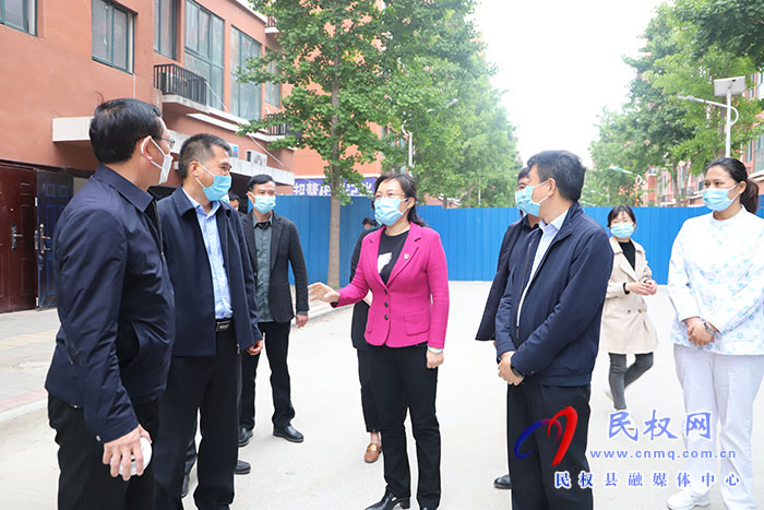 县委副书记、县长王静娴督导调研隔离点管控及建设情况