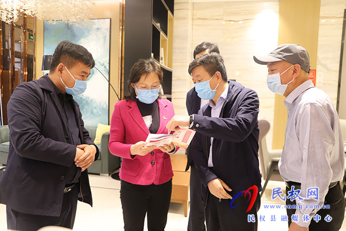 县委副书记、县长王静娴督导调研隔离点管控及建设情况