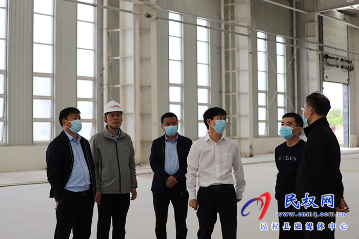 县领导张爱军�、王景义调研重点项目建设情况