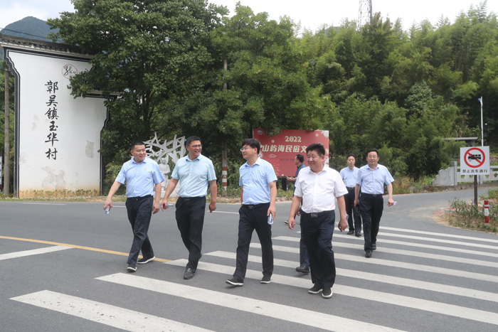 县委书记张团结到湖州考察康养基地建设项目