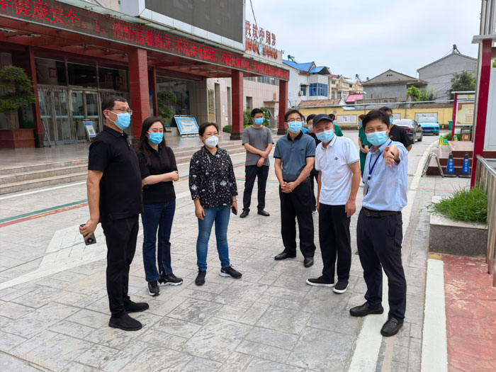 县委副书记、长王</p>督导县长王静娴督导防院感和医疗救治工作