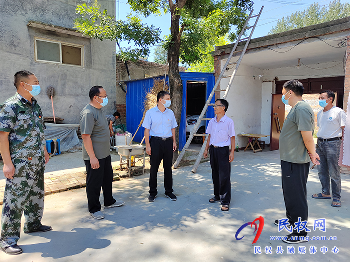 县高新区管委会副主任盖伟到胡集乡督导软弱涣散党组织整顿工作