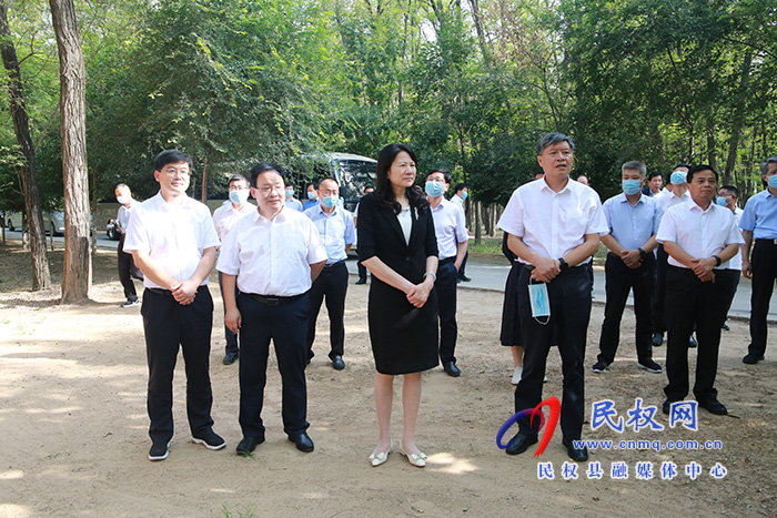 省政协常委视察团莅民视察提质生态治理和生态廊道建设工作