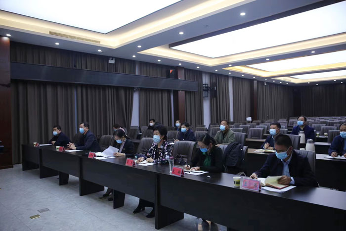 我县组织收听收看全市疫情防控调度会