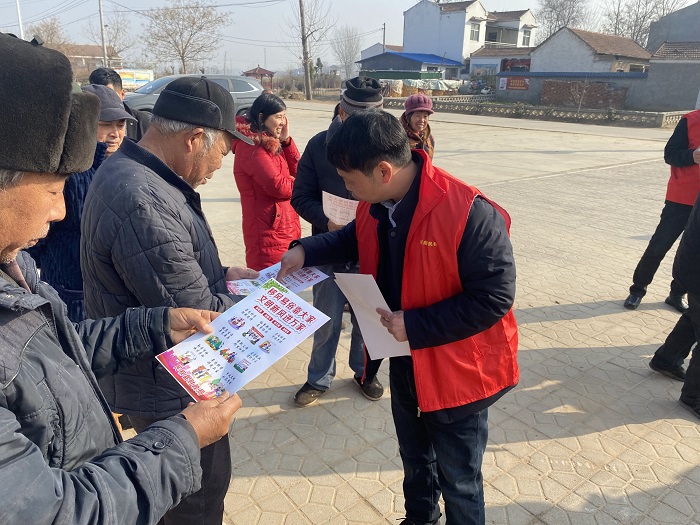 县财政局开展“破除陈规陋习，树立文明新风”志愿宣传活动