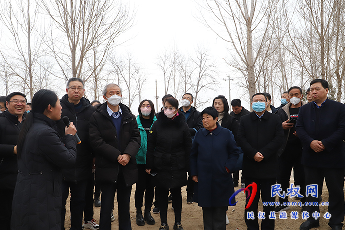 河南省第一次食用菌种质资源现场观摩暨普查培训班在民举行