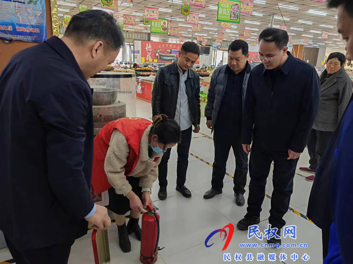 县委常委、常务副县长王景义深入伯党乡督导安全生产工作