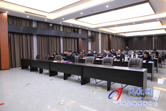 我县组织收听收看全市经济运行调度会