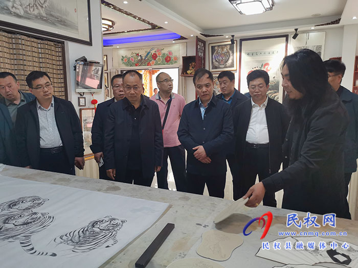 甘肃省通渭县政协考察组到我县考察 文史书画产业发展工作