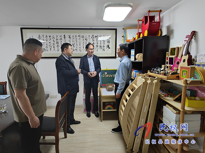 县领导王雪山带队赴上海世友工艺品有限公司参观考察