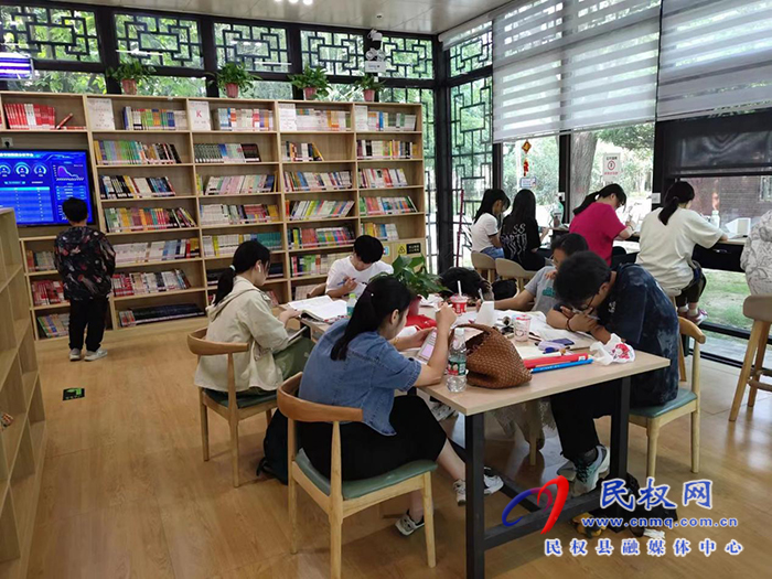 民权县图书馆提供多元化服务助力考生备考