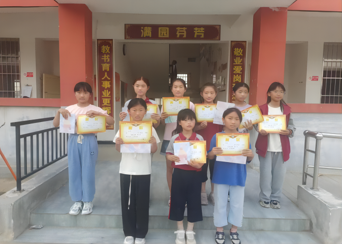 双塔镇中心小学举行春季运动会