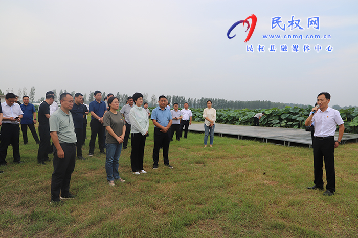 我县开展2023年度乡镇（街道）上半年重点工作观摩活动