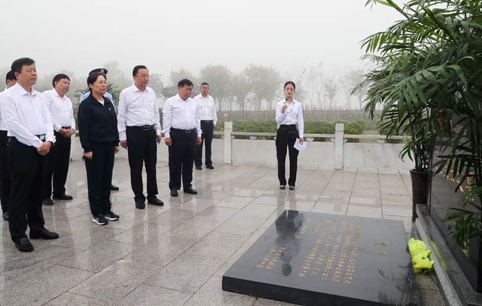 我县举行烈士纪念日公祭活动 缅怀先烈 寄托哀思 奋发图强共圆中国梦