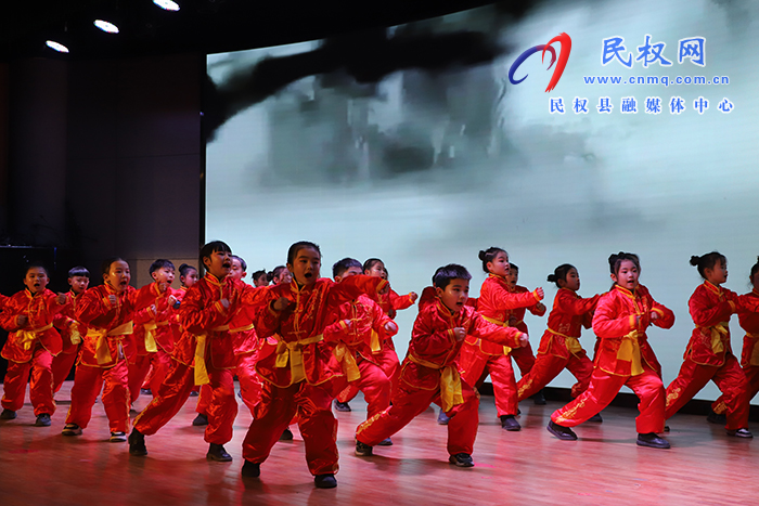 “欢喜迎新春 龙腾心飞扬”民族学校2024年迎新年联欢会举行