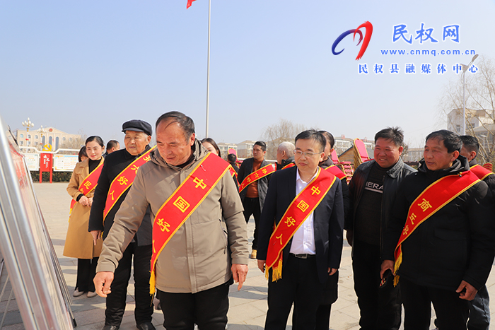 仄易远权县孙六镇教雷锋思念日行动暨竖坐中国大大盗