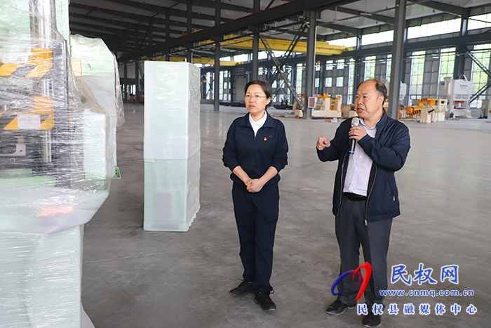 县委布告王静娴调研重面名目建设工做