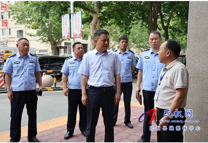 县领导贾涛检查高考前校园及周边安全大检查