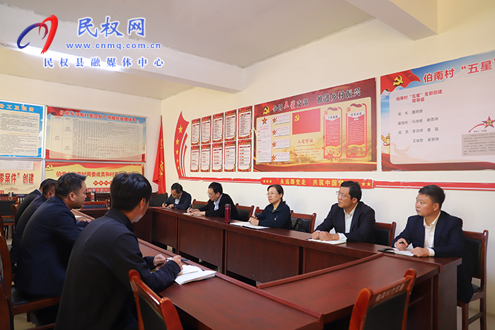 县委书记王静娴调研村党组织书记后备力量培育储备工作