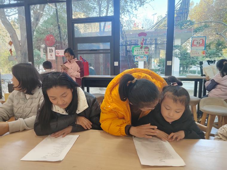 民权县图书馆举办2024年第二十三期“美文同诵”朗诵技巧公益讲座（总第41期）