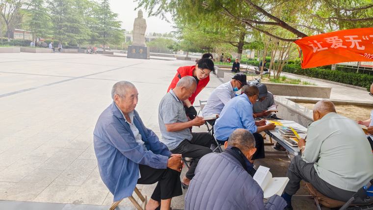 民权县图书馆开展“让爱无‘碍’ 书香相伴”阅读服务活动
