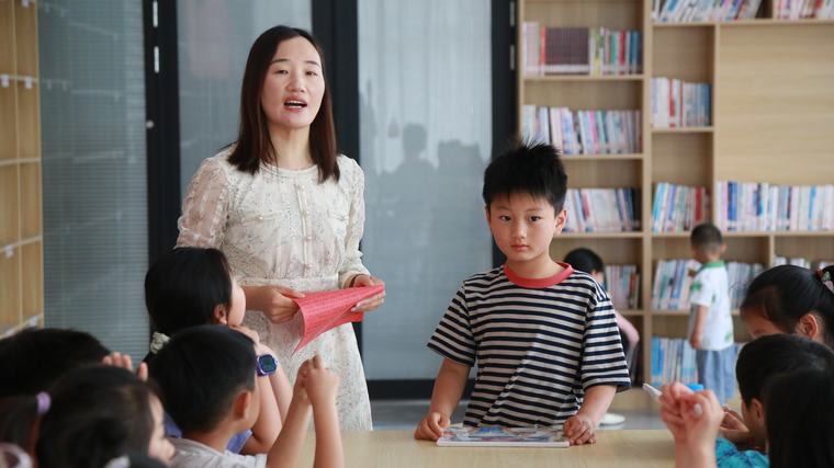 民权县图书馆在举办“端午‘阅’时光 书香‘粽’情长”主题阅读活动
