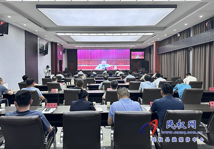 我县组织收听收看全市经济运行分析会