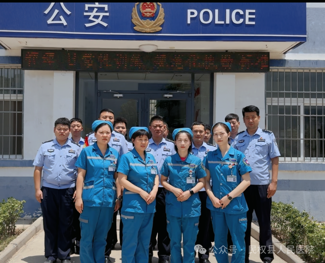 急救知识送高铁 酷暑之下筑安全