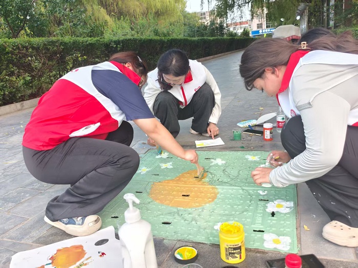 团县委携手希望美术教育开展 “井上添花，美丽民权” 志愿服务活动