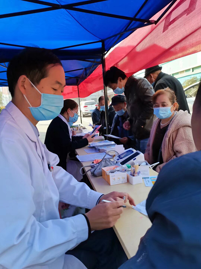 患者口中的“雷大夫”  ——记民权县人民医院内分泌科主任雷振