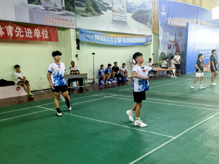民权县青少年羽毛球代表队在商丘七运会上斩获多个奖项