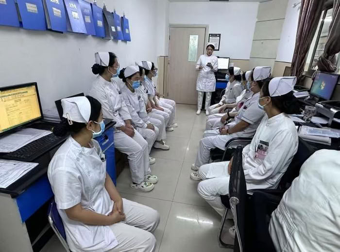 深耕护理一线，十九载初心不改 ——记民权县中医院心血管一病区护士长姚艳敏