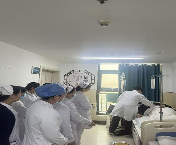 深耕护理一线，十九载初心不改 ——记民权县中医院心血管一病区护士长姚艳敏