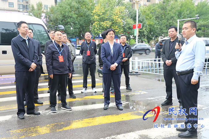 县人大代表、政协委员围绕污染防治集中攻坚进行专项视察