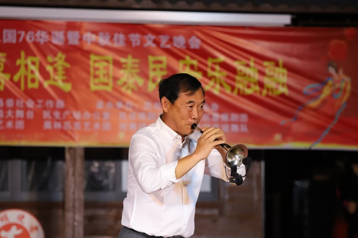 民权：载歌载舞共庆双节