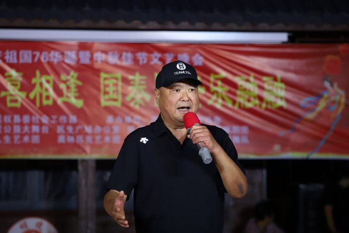 民权：载歌载舞共庆双节