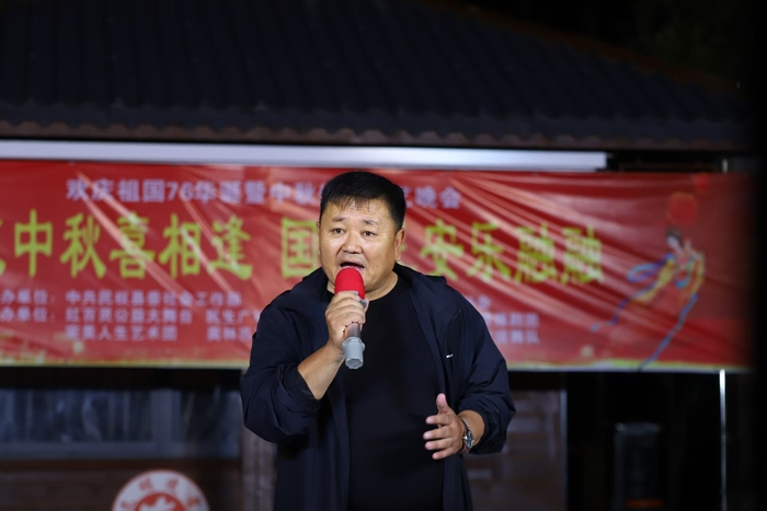 民权：载歌载舞共庆双节