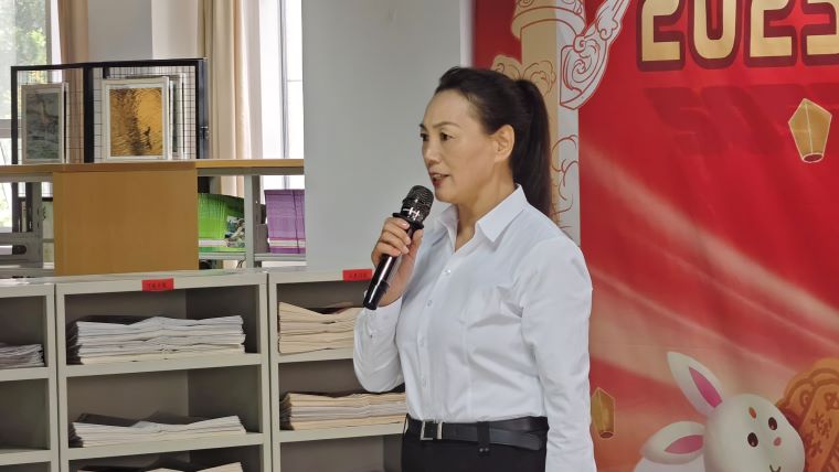 民权县图书馆举办“庆国庆·迎中秋”诗歌朗诵会