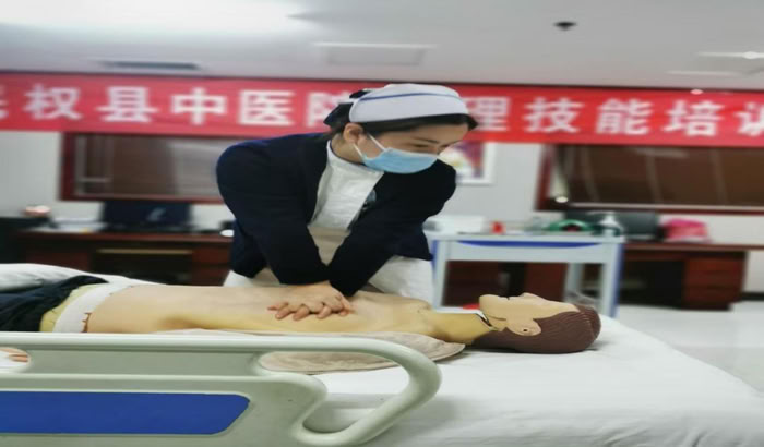 以专业“秀”实力,用坚守“红”出圈 ——记民权县中医院神经外科护士长王秀红 以专业“秀”实力,用坚守“红”出圈 ——记民权县中医院神经外科护士长王秀红