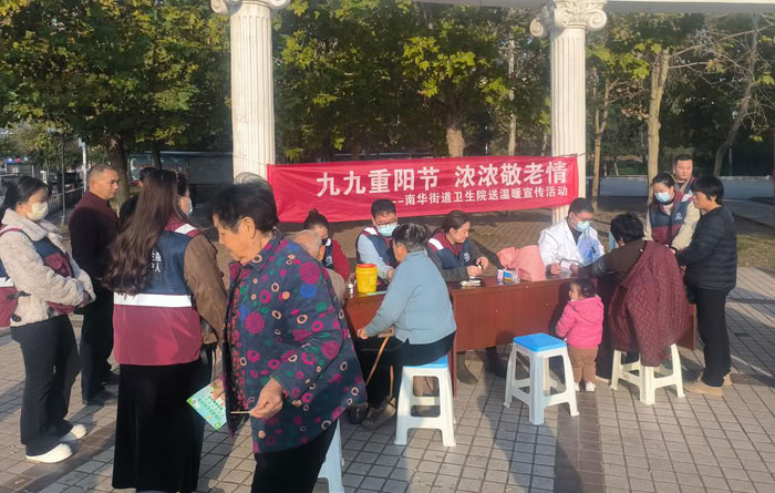 民权县卫健委重阳节里显担当