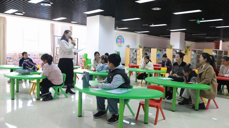 民权县图书馆举办2025年第十八期“美文同诵”朗诵技巧公益讲座（总第60期）