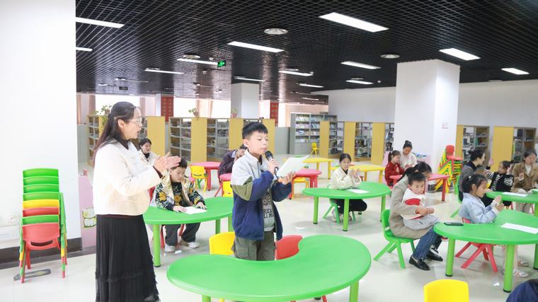 民权县图书馆举办2025年第十八期“美文同诵”朗诵技巧公益讲座（总第60期）