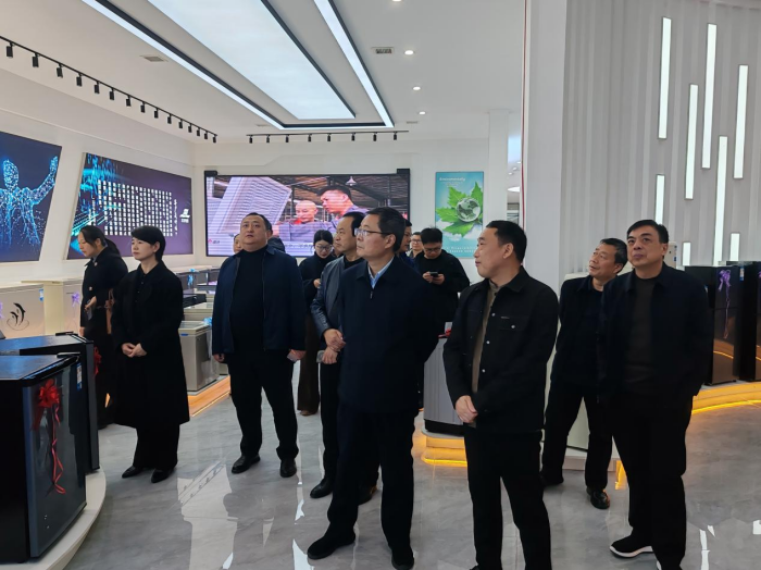 科教融汇赋能县域经济 校地携手共促企业发展 —— 民权县举办中小企业发展助力座谈会 科教融汇赋能县域经济 校地携手共促企业发展 —— 民权县举办中小企业发展助力座谈会