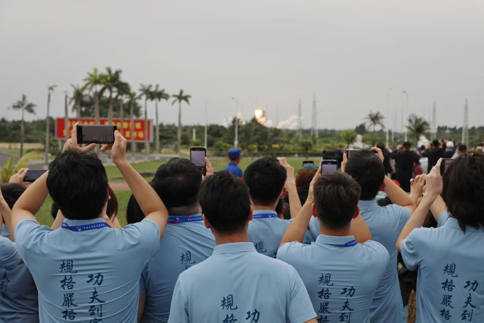 四中全会精神在基层丨哈工大“造卫星”的“小课堂”有了“新教案” 四中全会精神在基层丨哈工大“造卫星”的“小课堂”有了“新教案”