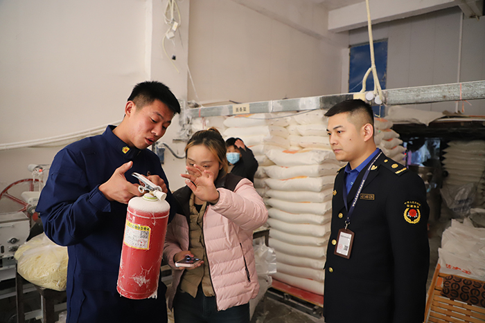 县燃气专班开展燃气专项排查整治活动