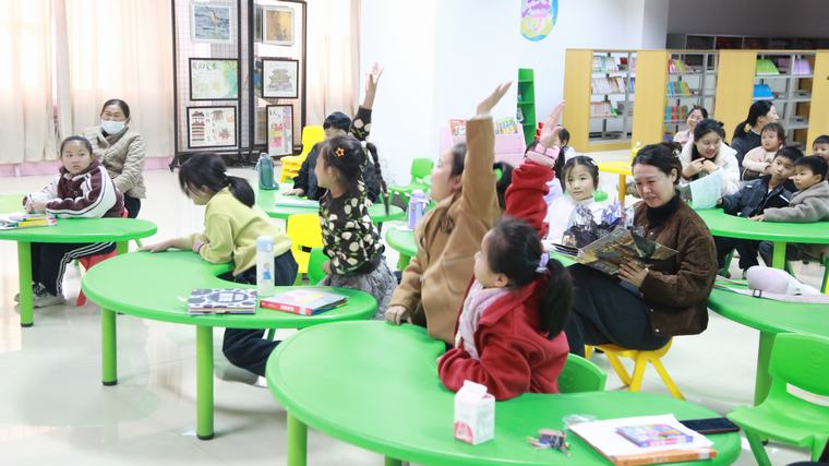 民权县图书馆举办2025年第十三期“童心向党·书香伴成长”阅读分享会活动（总第64期）