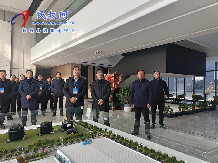 驻睢阳区部分商丘市六届人大代表一行莅民视察