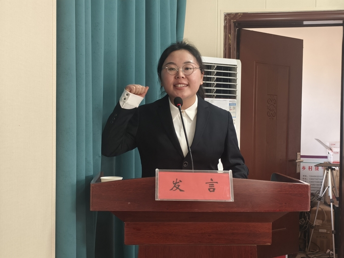 野岗镇召开第二届人民代表大会第八次会议